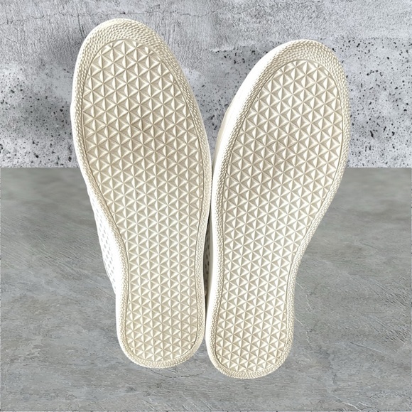 H&M White Gold Women Snakeskin Low Top Drawstring Sneaker Leather SZ 8.5 - Picture 9 of 10